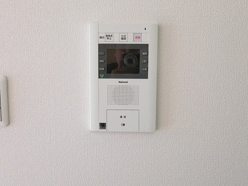 セキュリティ　TVモニタ付きインターホン　※2023年1月撮影