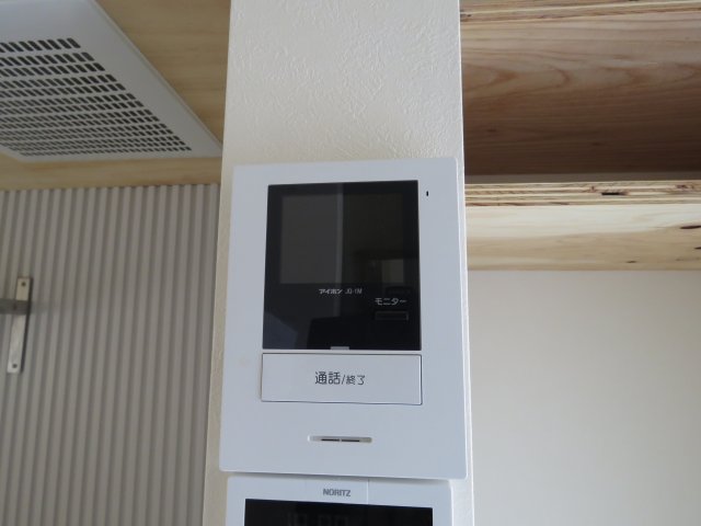 セキュリティ　TVモニター付きインターフォン
