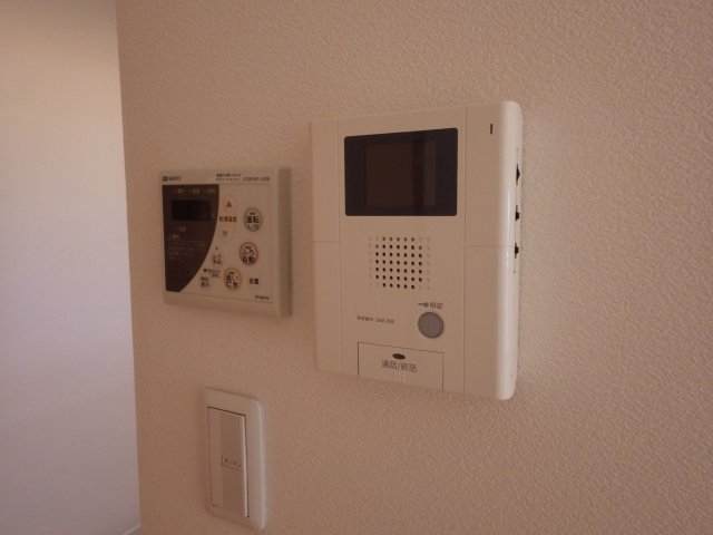 その他　独立洗面化粧台付き