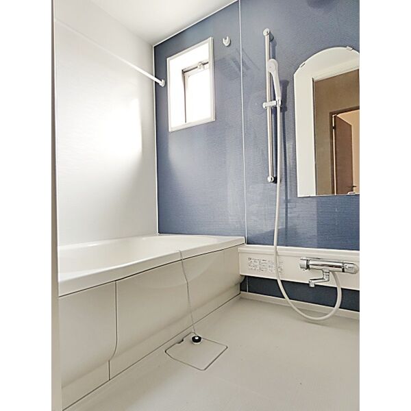 バス・シャワールーム　お風呂で日々の疲れを落としましょう