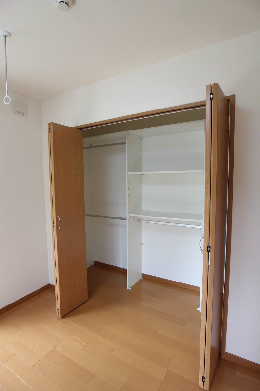 収納　写真は1Ｆのお部屋のです。