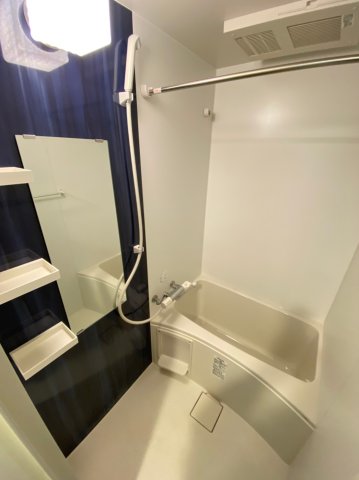 バス・シャワールーム　お風呂です