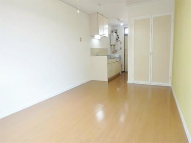 その他部屋・スペース　６．６帖のフローリングのお部屋です