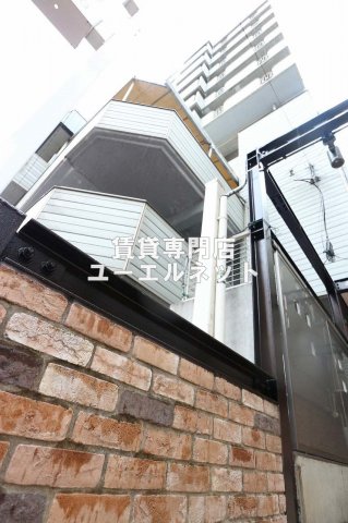 建物外観　シンプルで洗練されたデザインが毎日の暮らしに心地よさをプラス