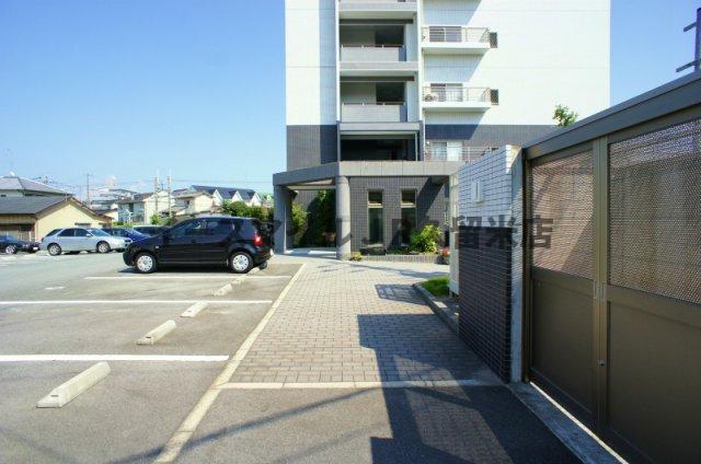 駐車場　カースペースがあります