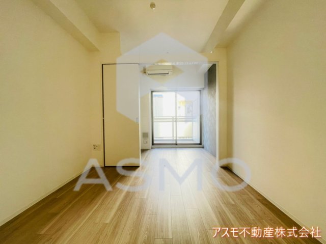 居室・リビング　同マンション別部屋参考写真