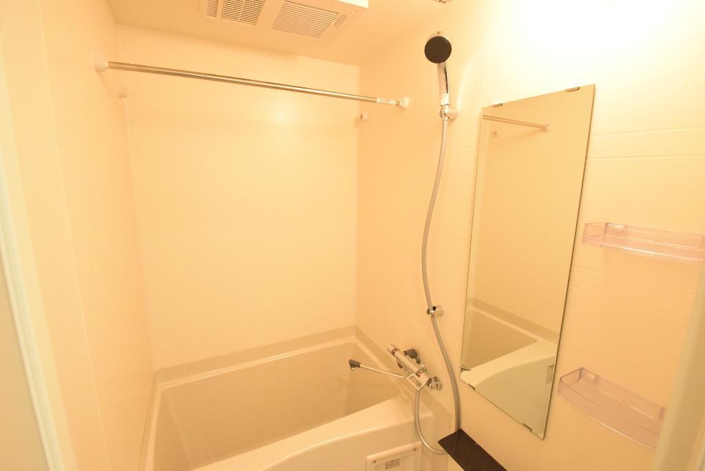 バス・シャワールーム　洋室