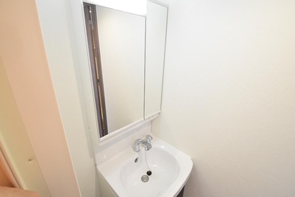 洗面設備　カメラ付インターホン