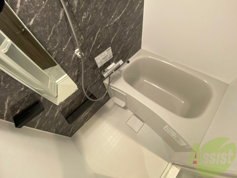 バス・シャワールーム　お風呂になります。一日の疲れを癒してくださいね。