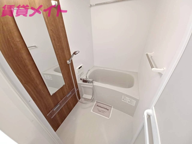 バス・シャワールーム　同型参考写真