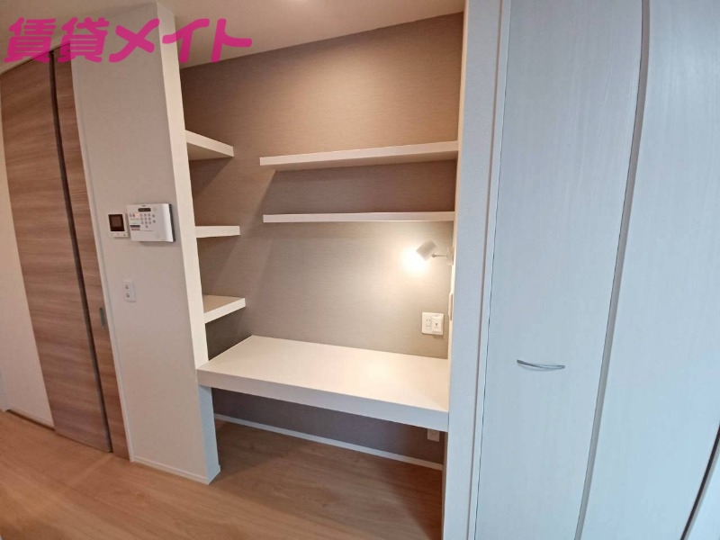 トイレ　同型参考写真