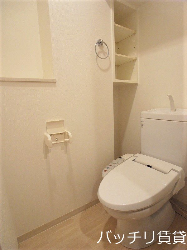 トイレ　写真は別号室イメージの為、現状を優先致します