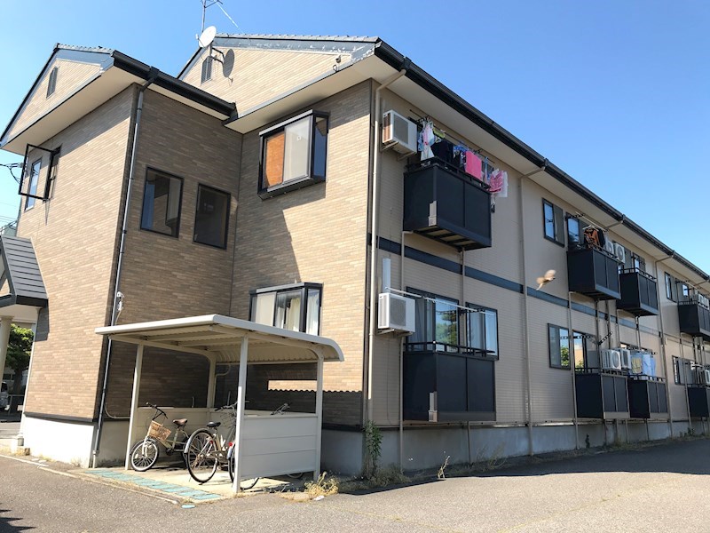 建物外観　越後石山駅徒歩15分！