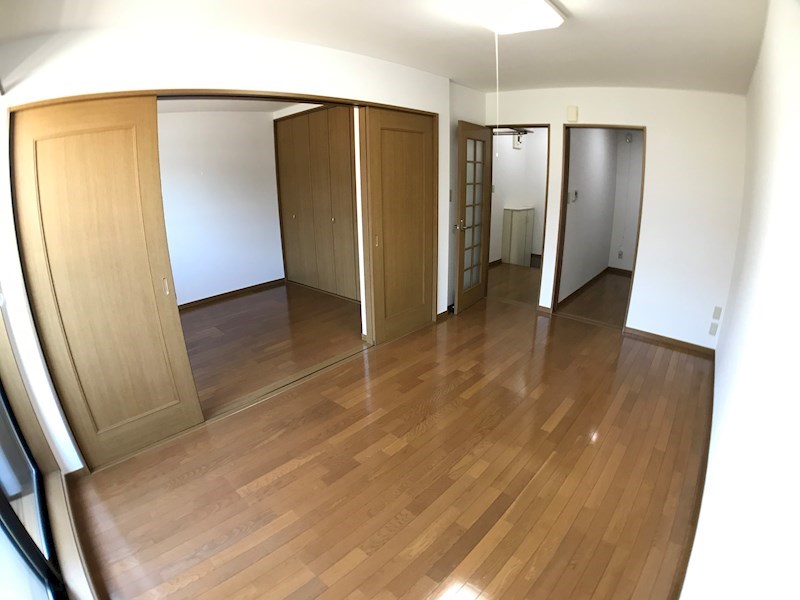 居室・リビング　キッチン独立しているのでお部屋を広く使用できます