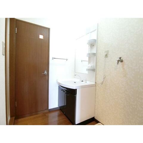 洗面設備　忙しい朝には欠かせない洗面所です