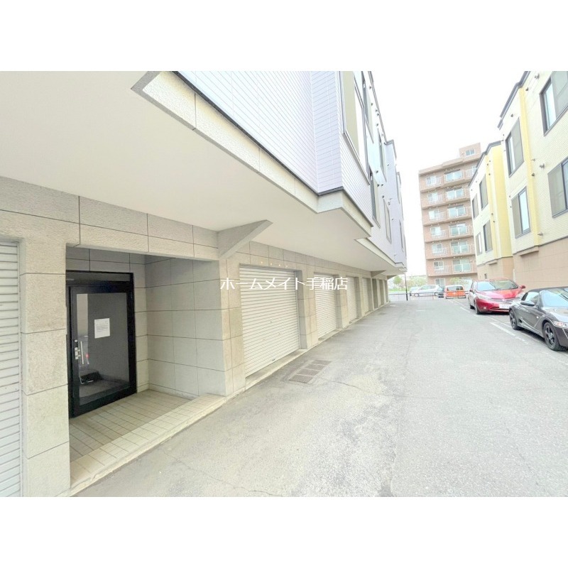 エントランス　エントランス部分です！