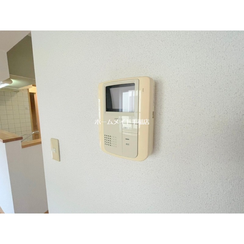 セキュリティ　モニター付きインターホン♪