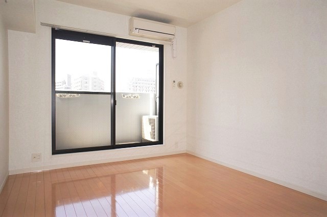 その他部屋・スペース　お部屋の別角度です。