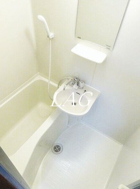 バス・シャワールーム　お風呂です。