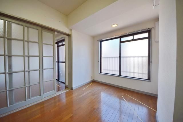 居室・リビング　★明るいお部屋です★