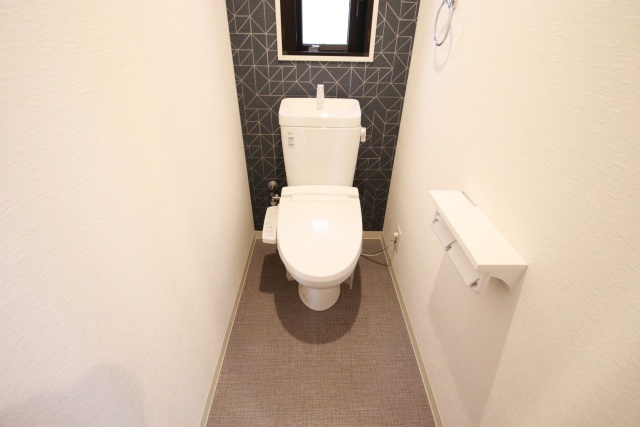 トイレ　※別室の参考写真の為、現況優先です。