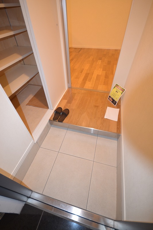 玄関　※別号室参考画像