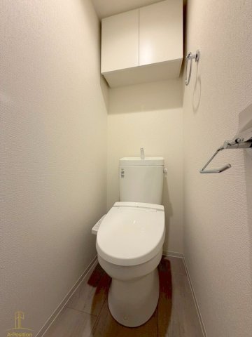 トイレ　セレニテ東梅田アリエ