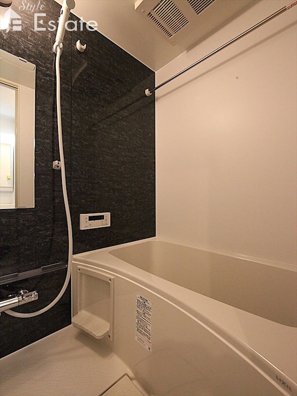 バス・シャワールーム　バスルーム