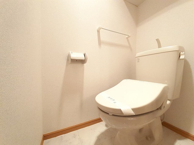 トイレ　落ち着いたトイレです