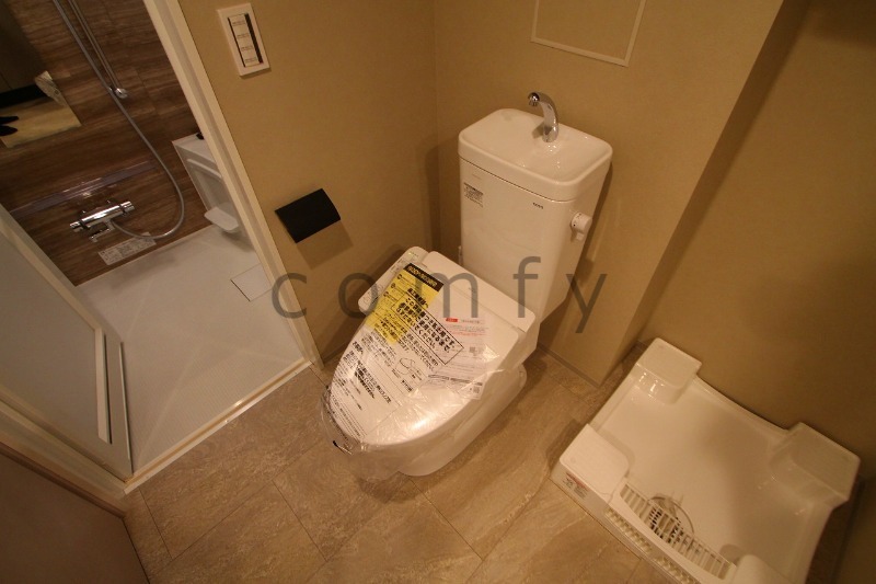 トイレ　ウォシュレット付きトイレ