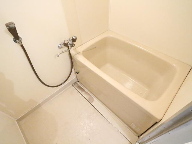 バス・シャワールーム　お風呂です