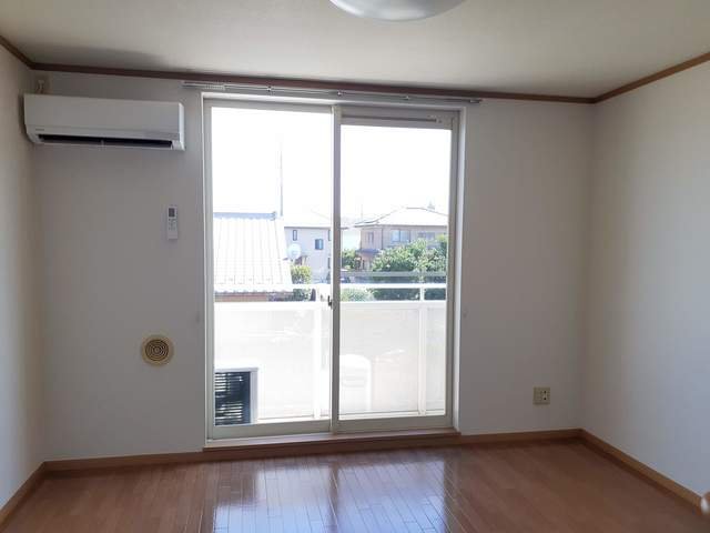 居室・リビング　ゆったりとした居間です