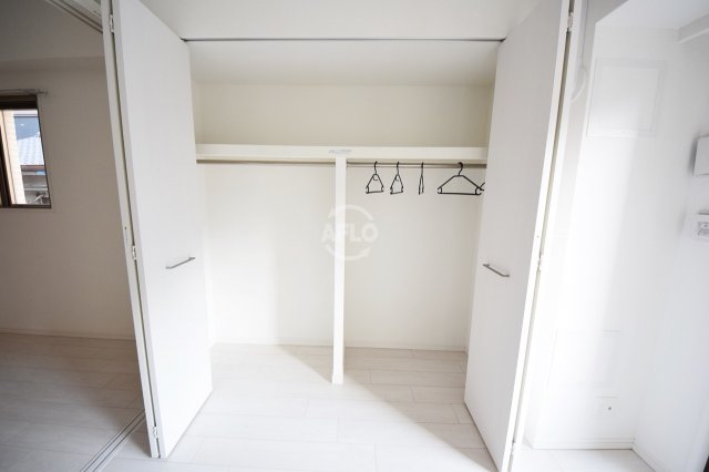 収納　レオンコンフォート西天満　クローゼット