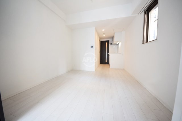 居室・リビング　レオンコンフォート西天満　リビング・ダイニングスペース