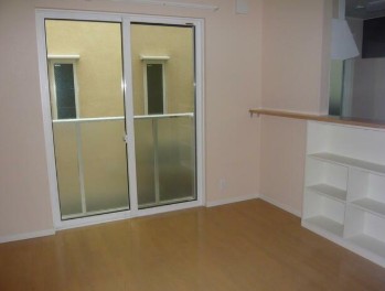 居室・リビング　10.6帖のきれいなLDK。