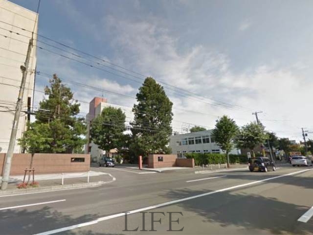高校・高専　私立北海道科学大学高校（高校・高専）まで988m