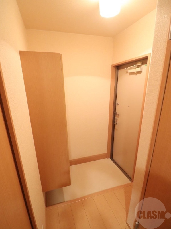 玄関　シューズボックス付きの玄関