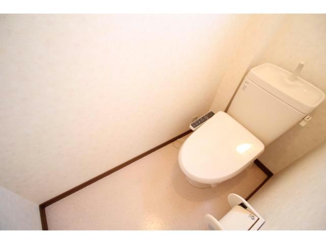 トイレ　201