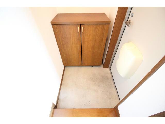 玄関　201