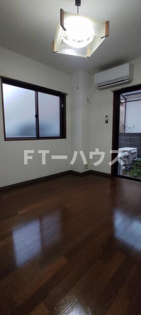 居室・リビング　２面採光