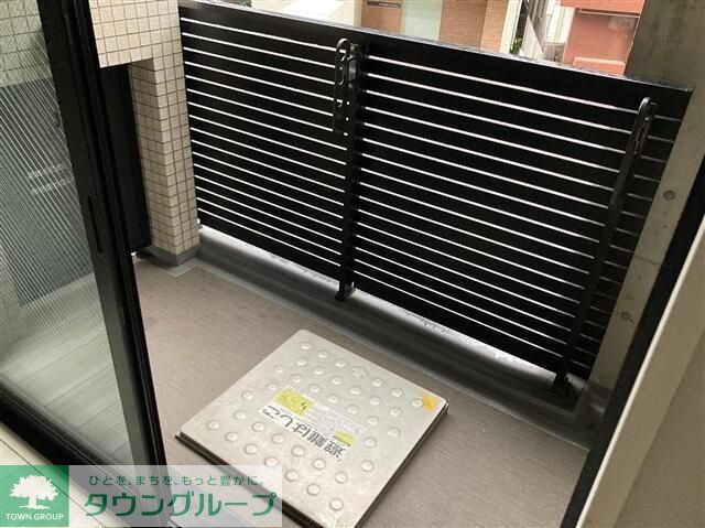 バルコニー　バルコニー