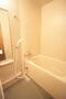 バス・シャワールーム　バストイレ別！湯船につかることで日頃の疲れを癒せます♪
