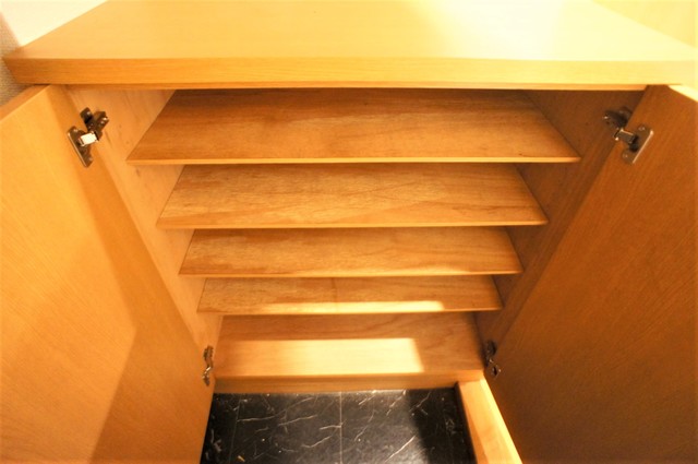 玄関　下駄箱付なので、玄関はいつでもスッキリ片付きますね☆