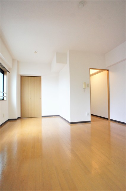 その他部屋・スペース　窓から暖かな日差しが入ります♪