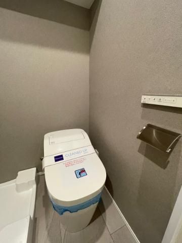 トイレ　写真は同タイプ住居です。