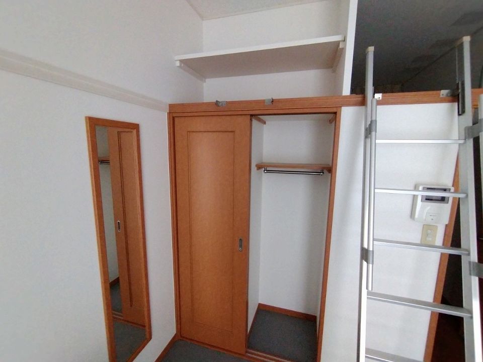 その他部屋・スペース　姿見付き