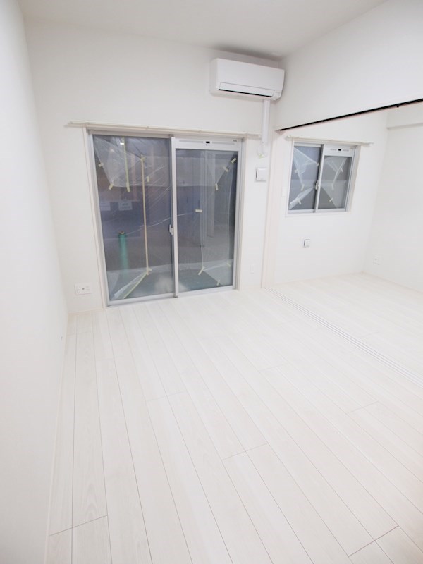 バルコニー　バルコニーもあります。