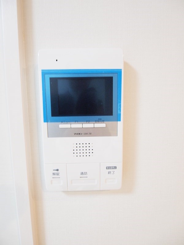 セキュリティ　TVモニター付きインターホン