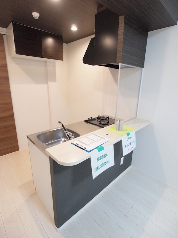 キッチン　システムキッチン。