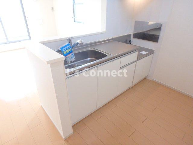 キッチン　２口ガスコンロ設置可能な対面キッチンです。